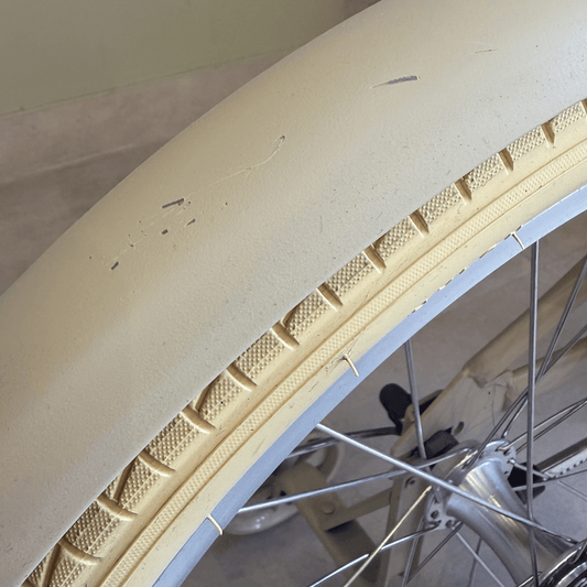 The Dutch Style 20" Beige Imperfect - The Adam Store