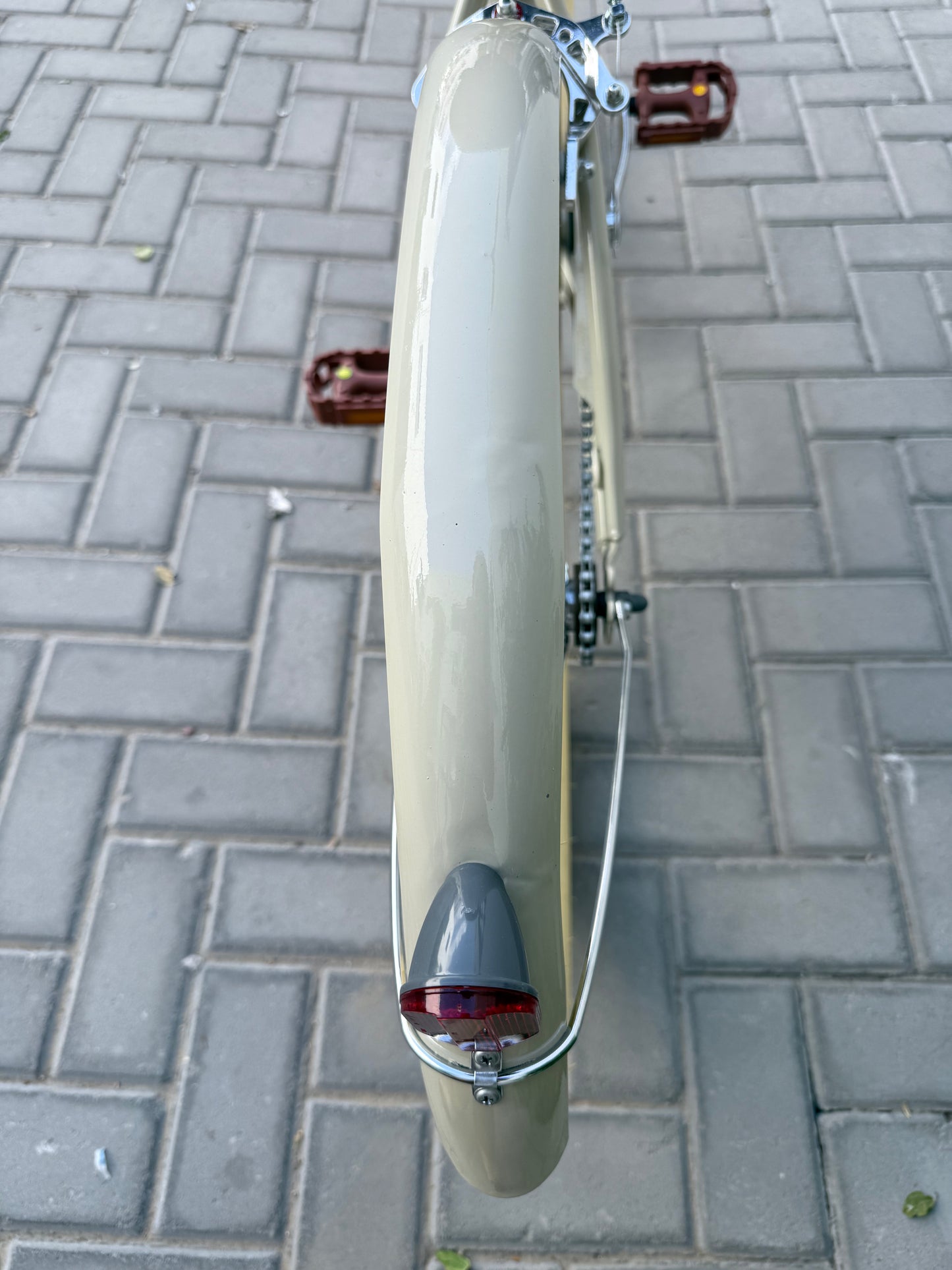 The Dutch Style 24" Taupe Handbrake Imperfect