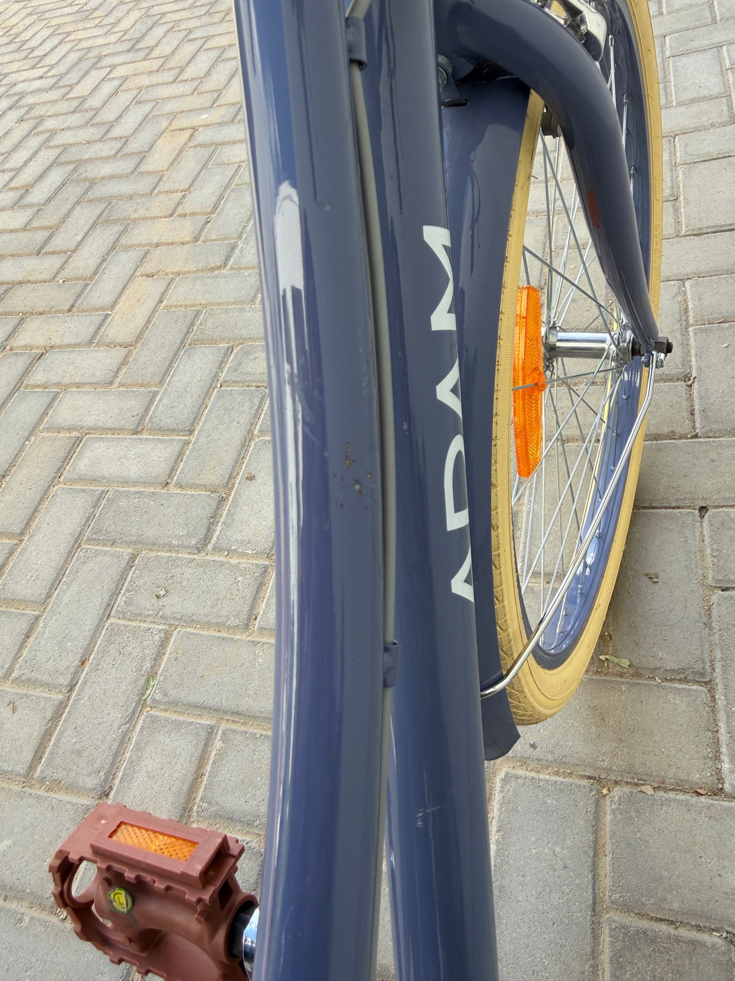 The Dutch Style 24" Blue Handbrake Imperfect