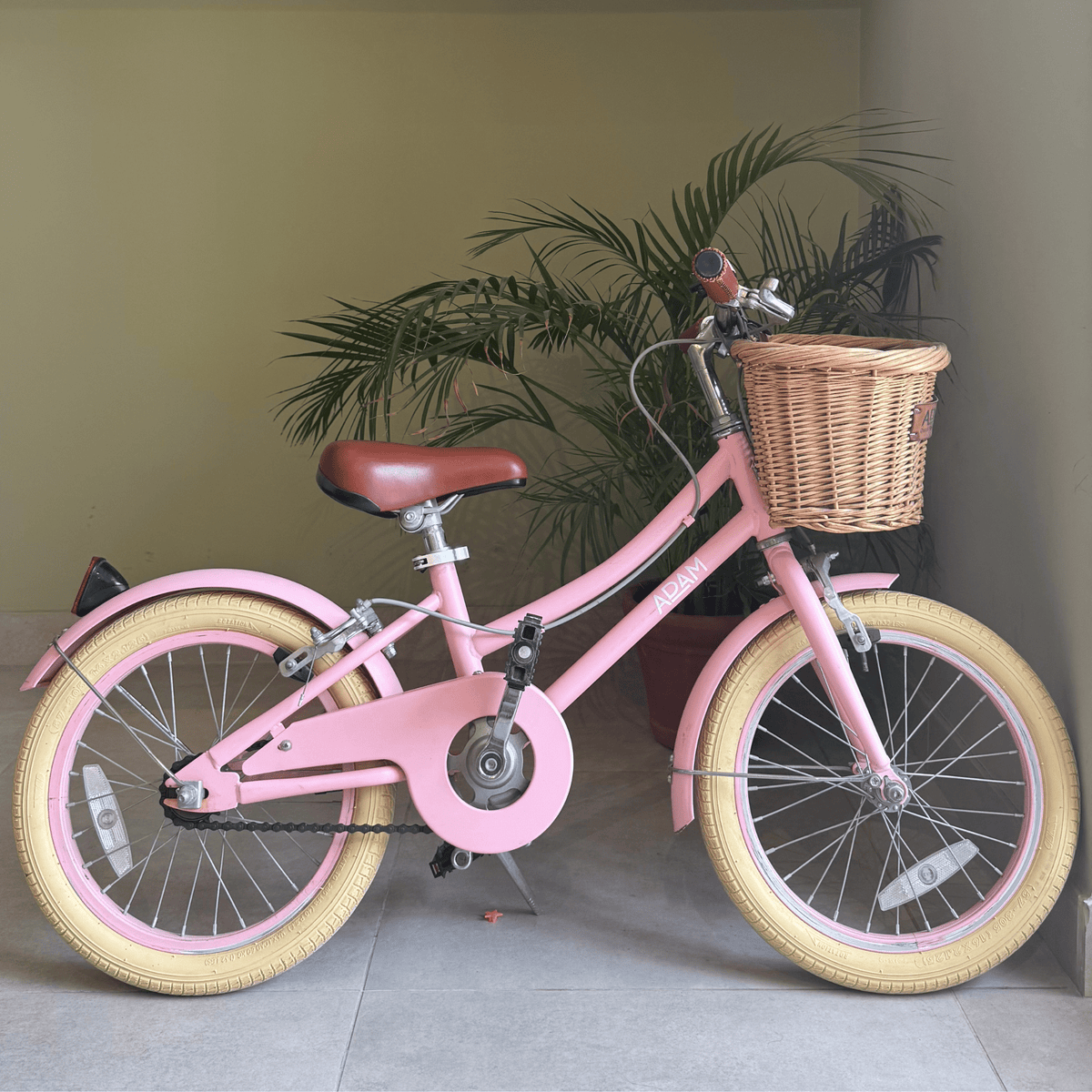 The Dutch Style 16" Pink Handbrake Pre-loved - The Adam Store