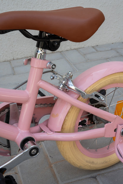 The Dutch Style 12" Pink gloss Imperfect