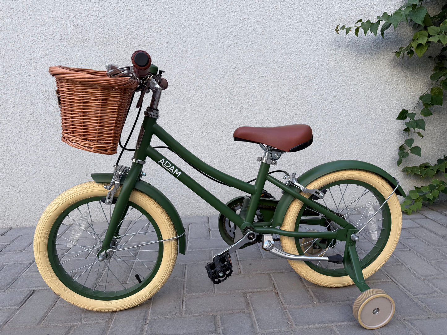 The Dutch Style 16" Green Handbrake - Imperfect