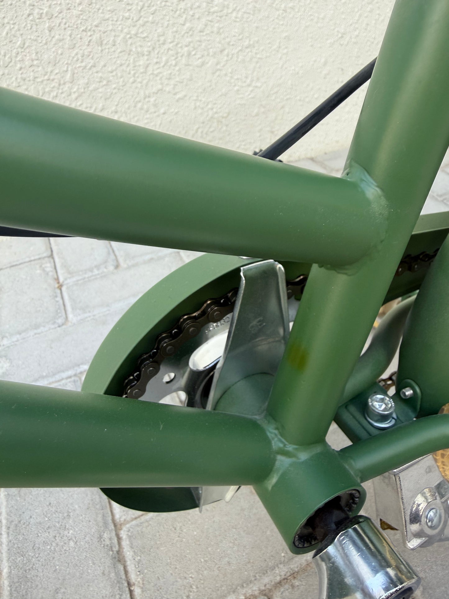 The Dutch Style 28" Green Pre-Loved