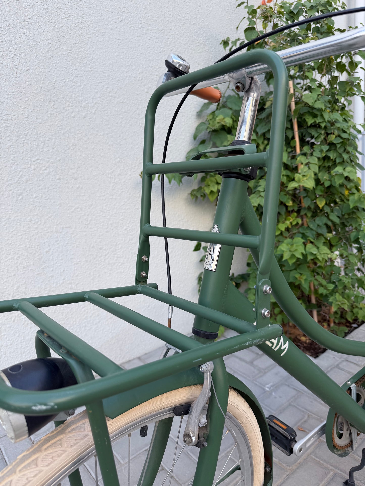 The Dutch Style 28" Green Pre-Loved