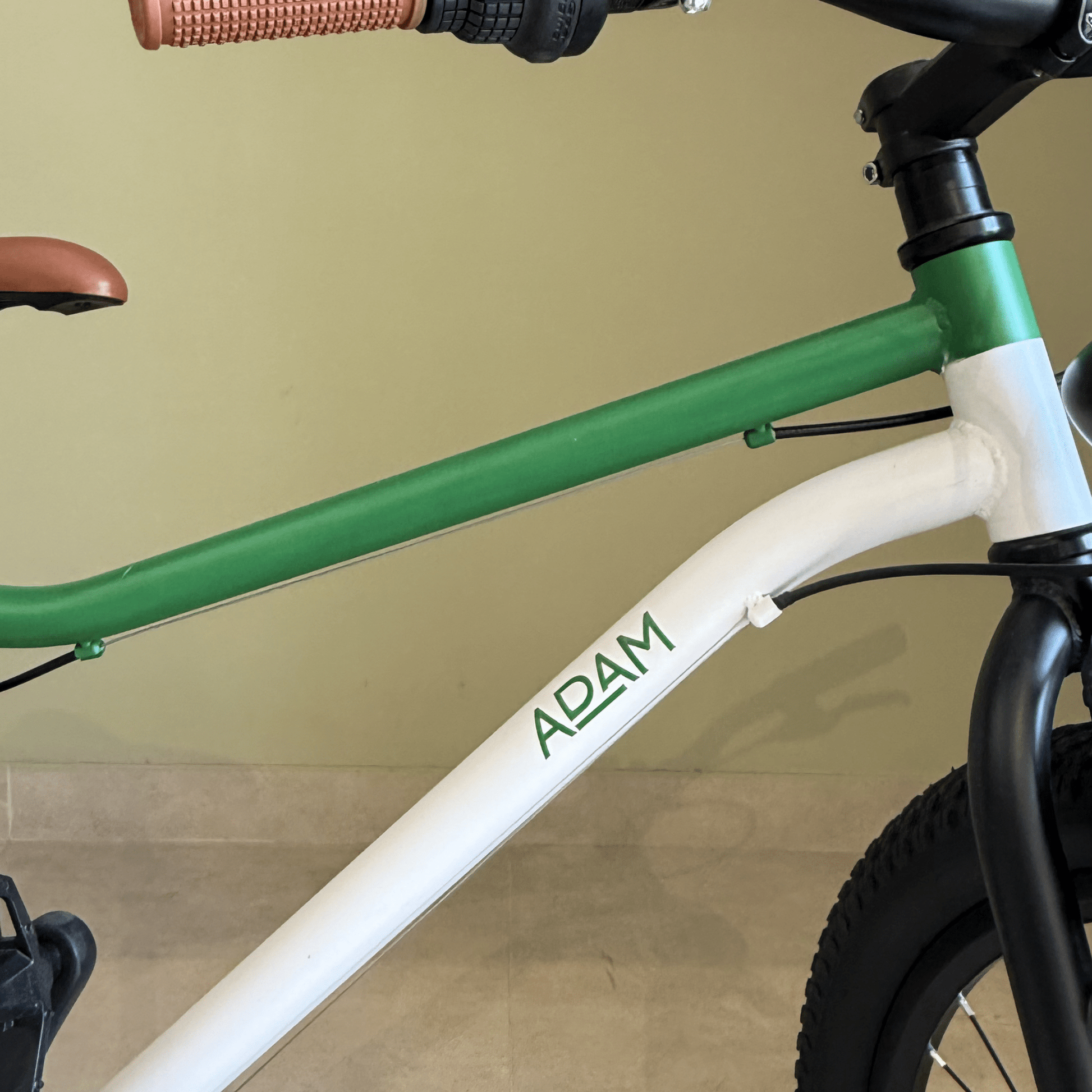 The 24" Mountain Bike UAE colors - The Adam Store
