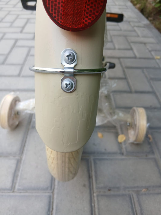 The 20'' Dutch Style Beige - The Adam Store